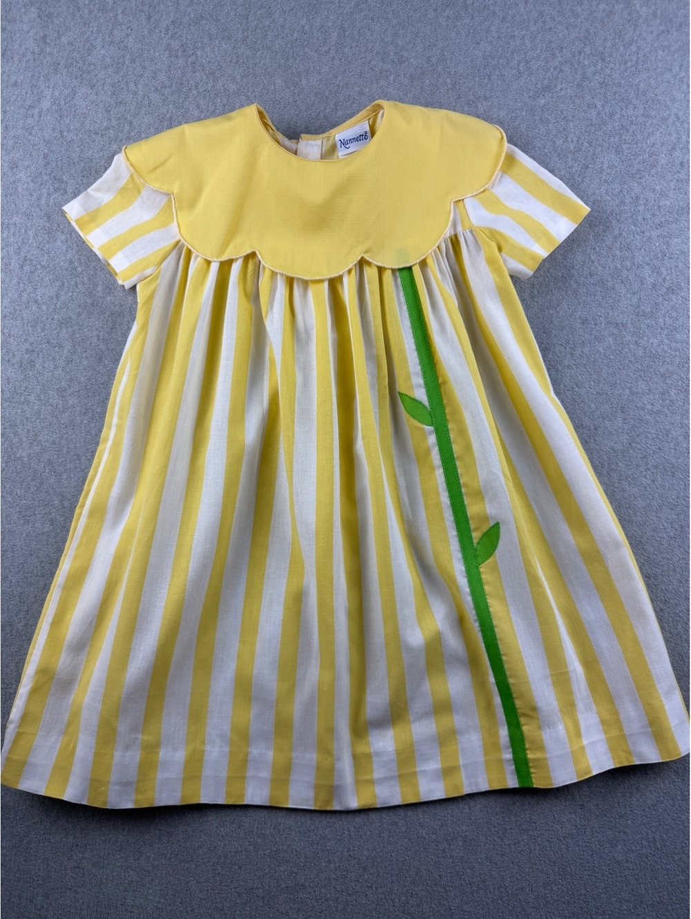 Vintage Nannette Girls Dress Size 6 Yellow White Stripe Flower Applique USA